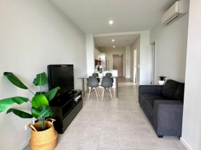 2 Bedroom aparment with Views and parking in Garden City